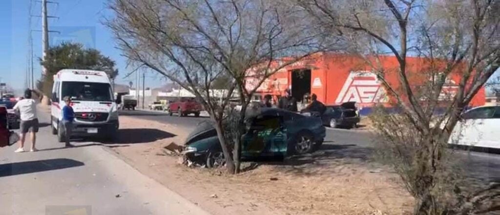 Choque deja un lesionado en cruce del periférico Lombardo Toledano