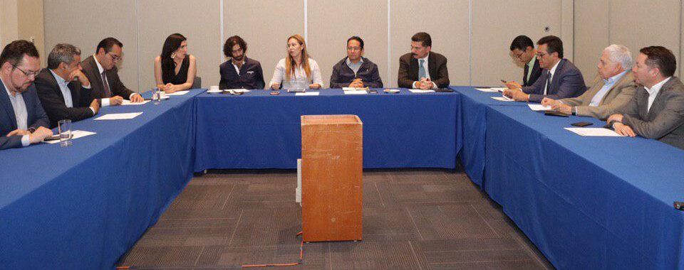 Llaman alcaldes del PAN a Sheinbaum a convocar convención nacional 