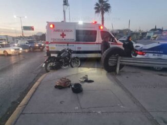 Motociclista queda lesionado al derrapar en cruce de Yucatán y Sacramento