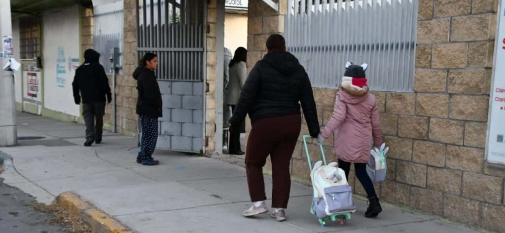Reanudan clases presenciales en planteles de Educación Básica