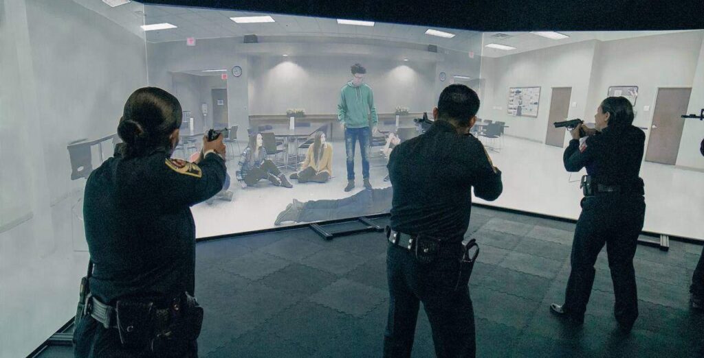 Pone alcalde Bonilla en funcionamiento, nuevo Pabellón de Tiro Virtual de la Policía Municipal