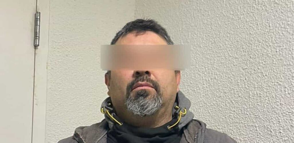Detienen a sujeto que denunció robado un auto que vendió a un familiar