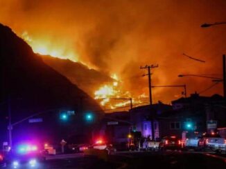 México lamenta cinco muertes por incendios en Los Ángeles