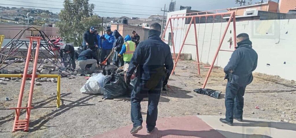 Limpian el parque de El Saucito tras denuncias ciudadanas