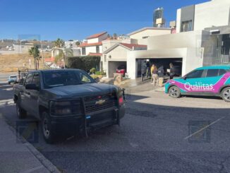 Incendio en cochera de Jardines de San Francisco provoca daños en una camioneta 