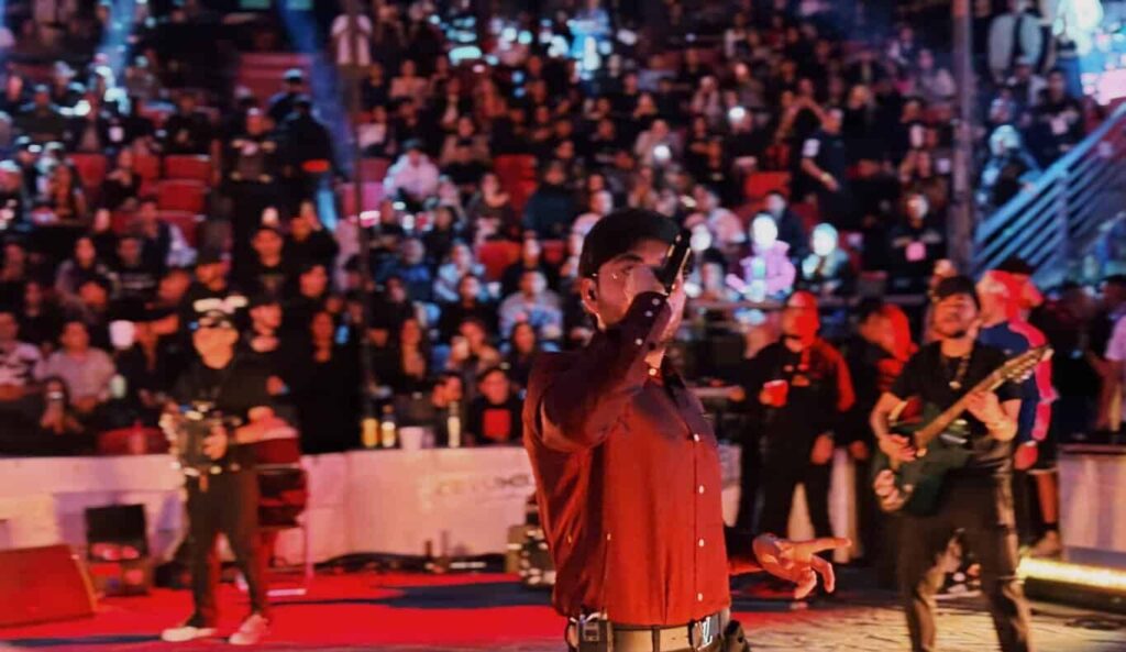 Sancionan con más de 900 mil pesos evento de Tito Double P por narcocorridos