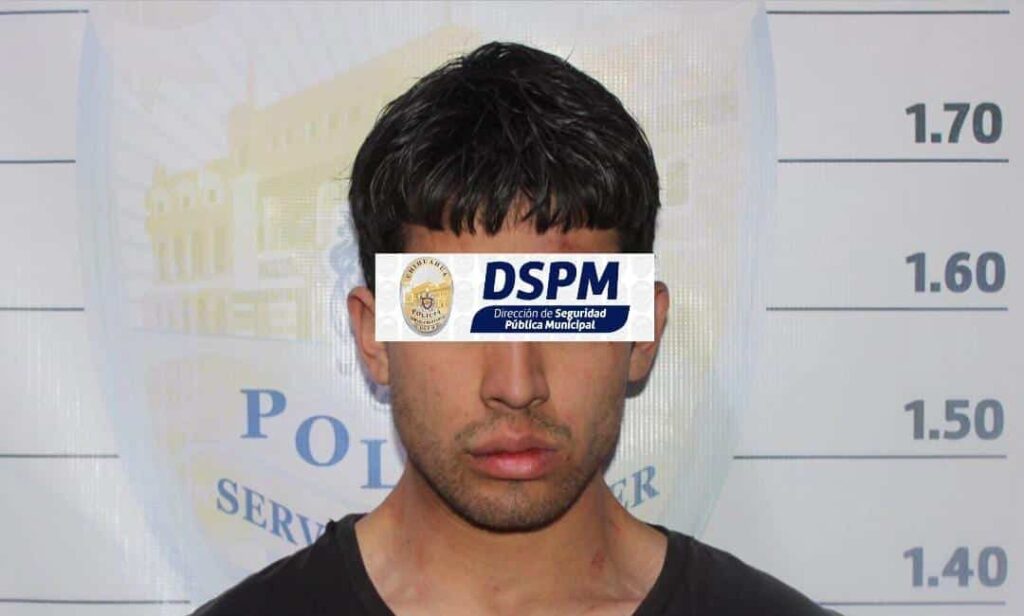 Pone Policía Municipal a disposición a robacarros detenido tras destrozar un Mercedes
