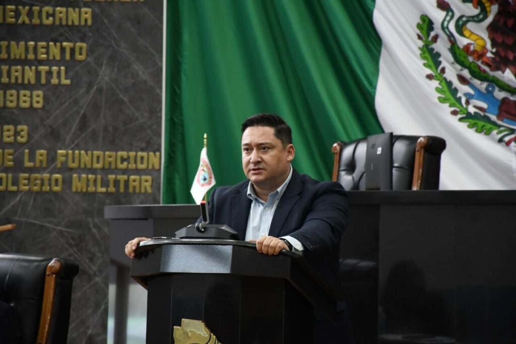 Reforma al ISSSTE sólo incrementa cuotas a maestros y eleva su edad de jubilación: Alfredo Chávez