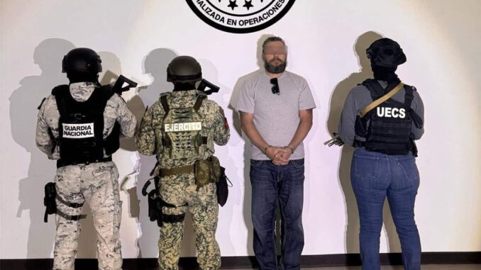 entregan-a-eeuu-a-roland-munoz-ligado-al-ataque-a-harfuch.jpg Entregan a EE.UU. a Roland Muñoz, ligado al ataque a Harfuch