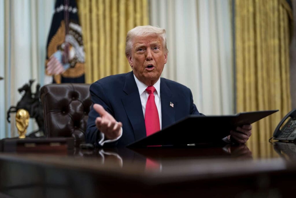 Trump reconoce que México «trabaja mucho más» contra la migración y las drogas