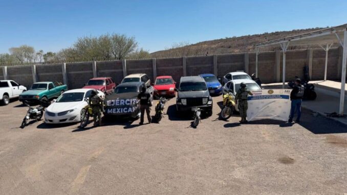 aseguran-aei-y-sedena-10-vehiculos-y-cinco-motocicletas-en-la-ciudad-de-parral.jpg Aseguran AEI y SEDENA 10 vehículos y cinco motocicletas en la ciudad de Parral