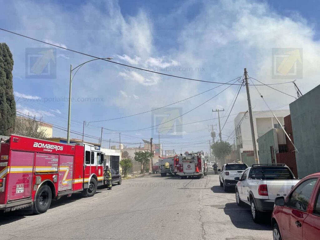 Incendio en bodega de la colonia Altavista consume varios refrigeradores