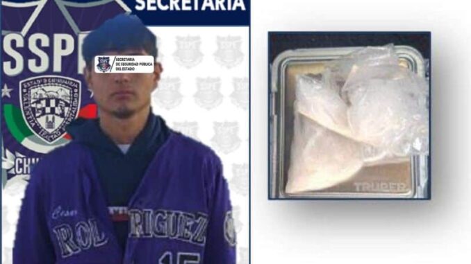 detienen-a-vendedor-de-drogas-en-la-colonia-sierra-azul.jpg Detienen a vendedor de drogas en la colonia Sierra Azul