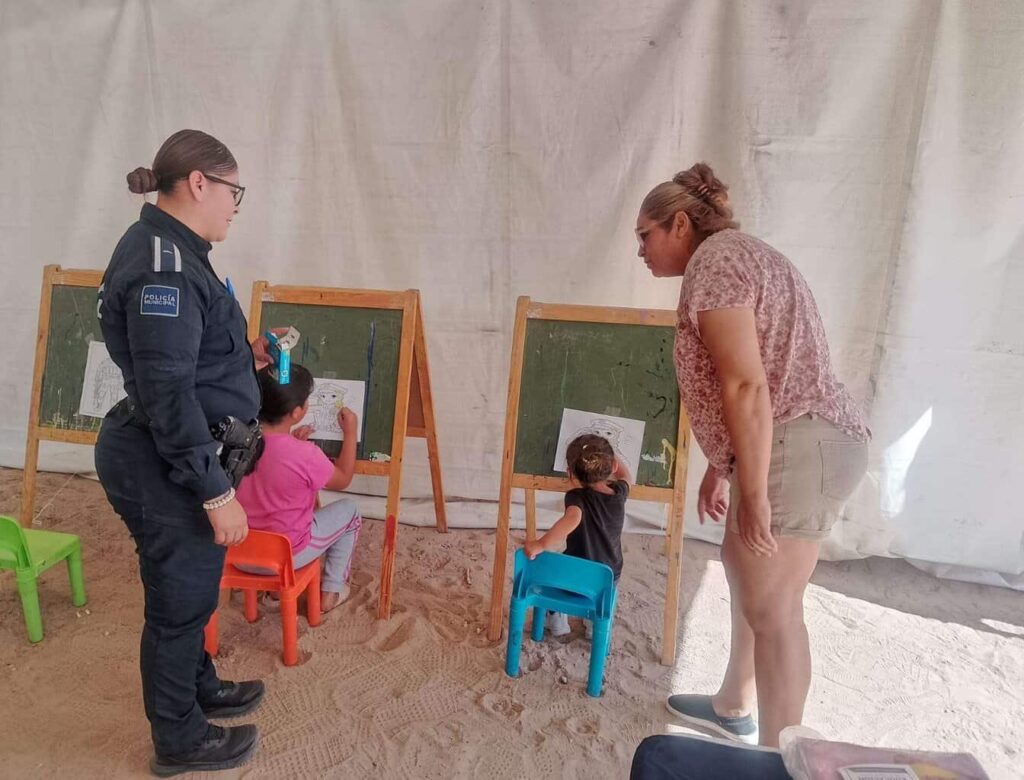 Ofrece Policía Municipal atención a ciudadanía en «Cruzada por Juarez»