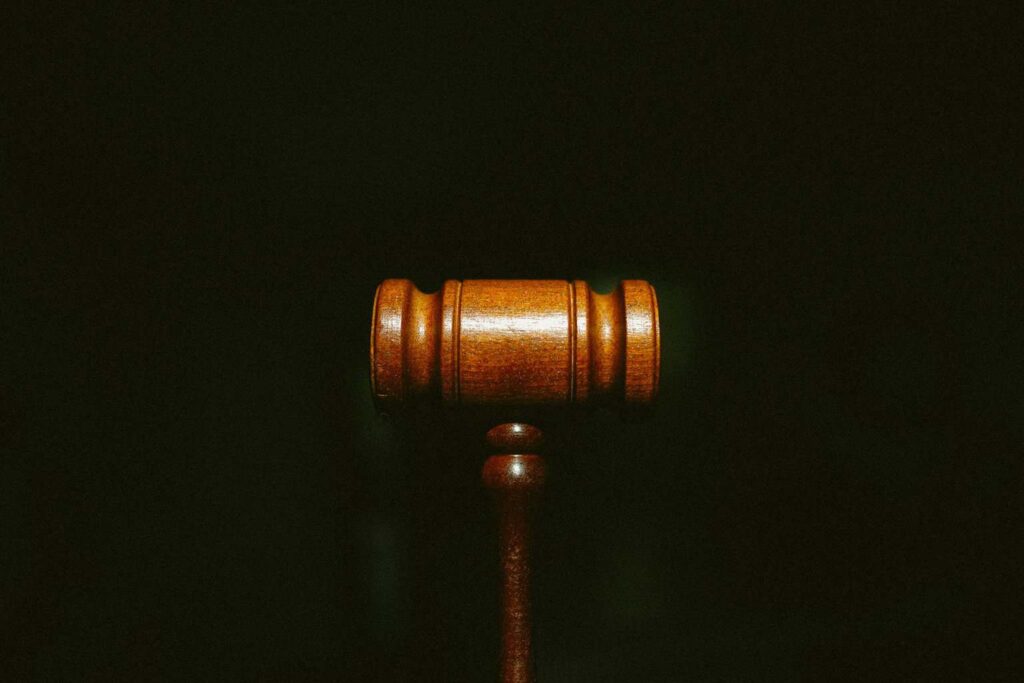 FBI detiene a jueza en Wisconsin por obstruir captura de un migrante mexicano