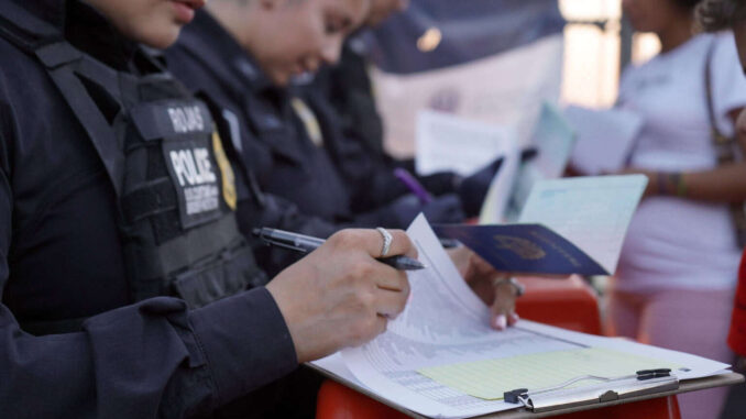 los-arrestos-de-migrantes-en-la-frontera-sur-de-eeuu-repuntan-16-7-mensual-en-abril.jpg Los arrestos de migrantes en la frontera sur de EE.UU. repuntan 16.7% mensual en abril