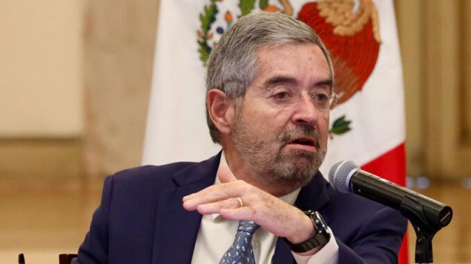 Arancel de EE.UU. a remesas es «absolutamente discriminatorio», acusa el canciller Juan Ramón de la Fuente