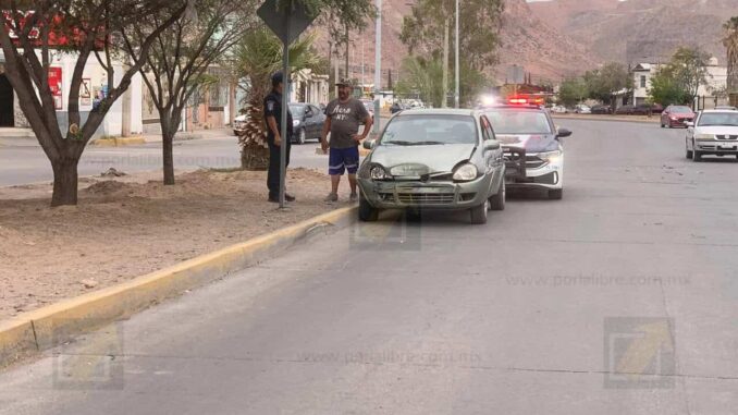 no-respeta-el-alto-y-provoca-choque-una-menor-lesionada.jpeg No respeta el alto y provoca choque; una menor lesionada