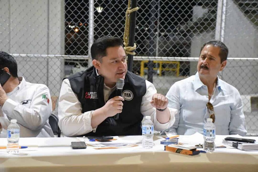 Escucha Alfredo Chávez demandas ciudadanas en audiencia pública en El Reliz