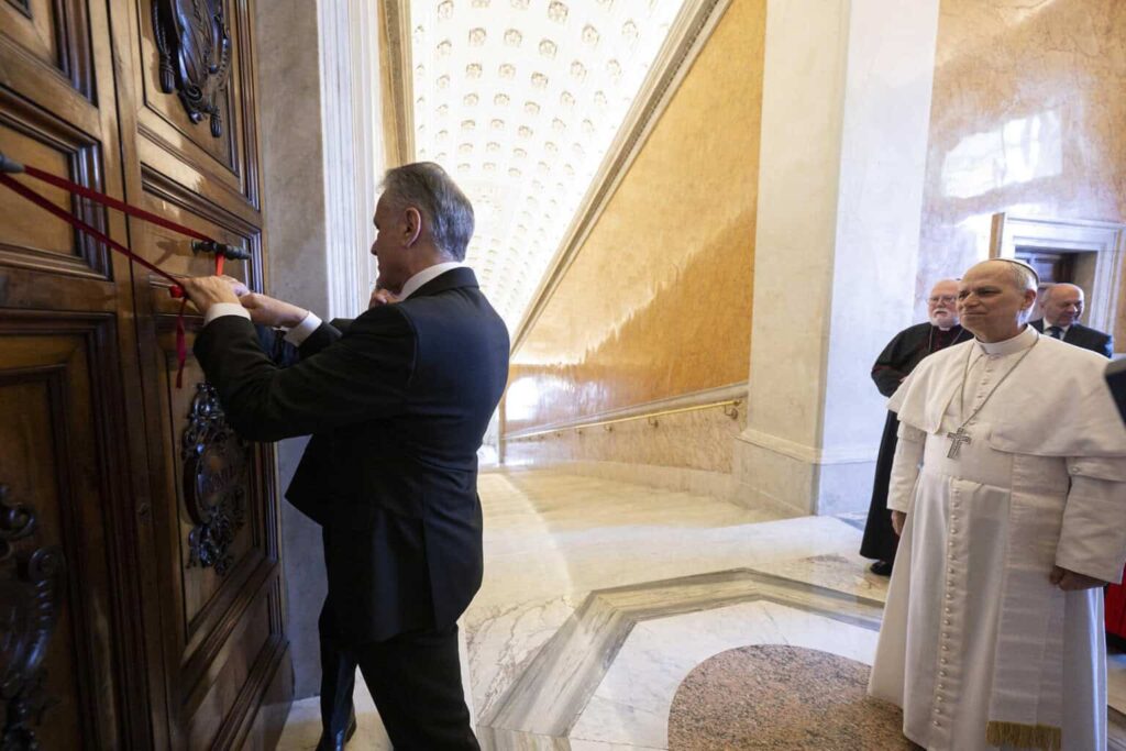 Retiran el precinto al apartamento del papa Francisco, sellado tras su muerte