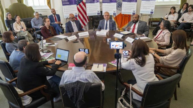 nueva-york-lanza-una-campana-para-proteger-el-derecho-de-los-migrantes-a-vivienda-segura.jpg Nueva York lanza una campaña para proteger el derecho de los migrantes a vivienda segura