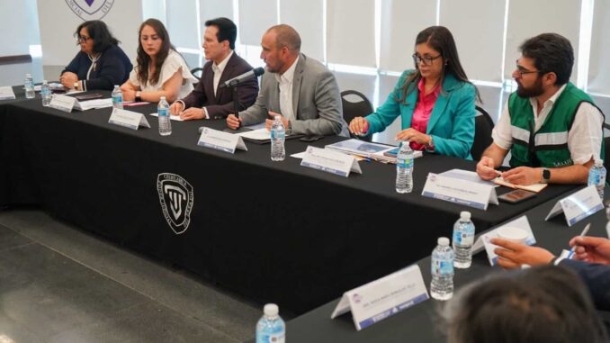 recibe-el-estado-de-chihuahua-reconocimiento-del-gobierno-federal-por-aplicacion-de-vacunas.jpeg Recibe el Estado de Chihuahua reconocimiento del Gobierno Federal por aplicación de vacunas