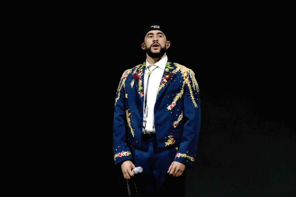 Bad Bunny vuelve al cine con ‘Caught Stealing’