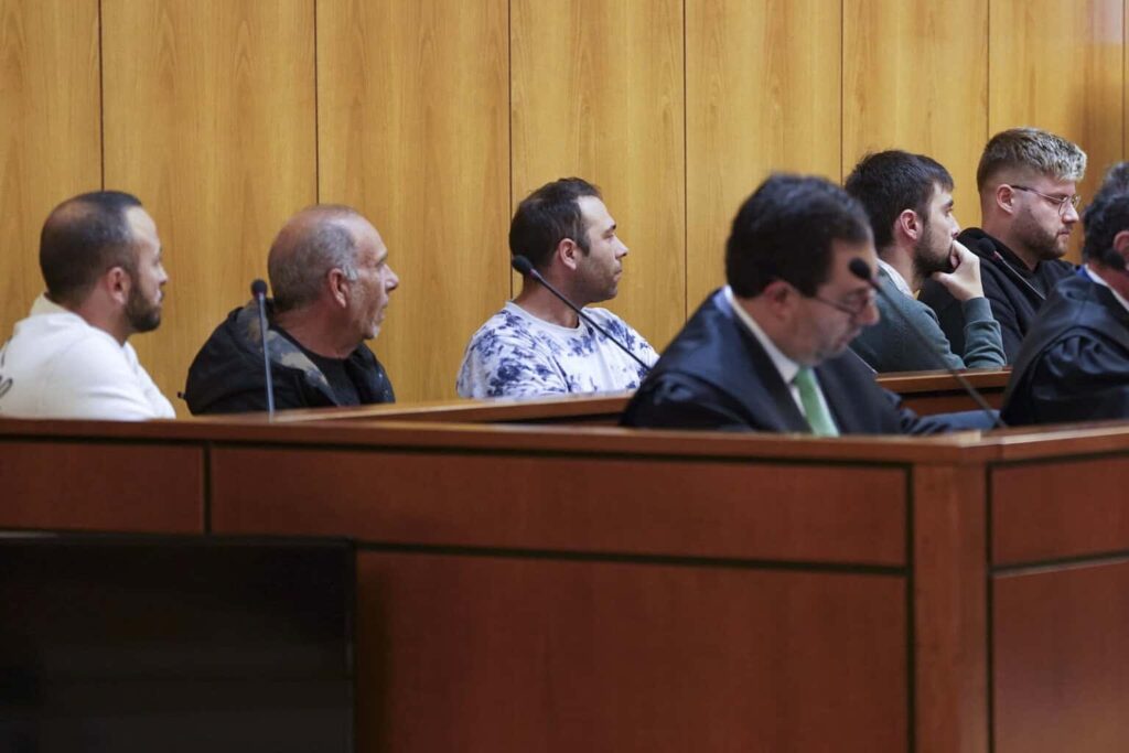 Un año de cárcel para cada uno de los cinco acusados de insultar a Vinicius en Valladolid