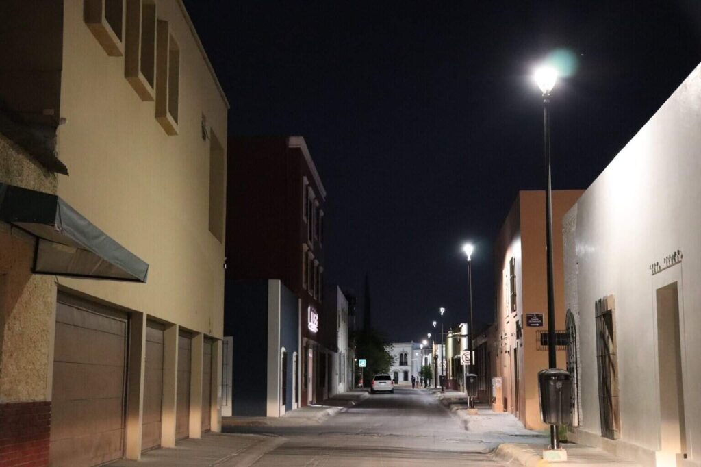 Finaliza municipio modernización de alumbrado público a luz LED en Zona Centro