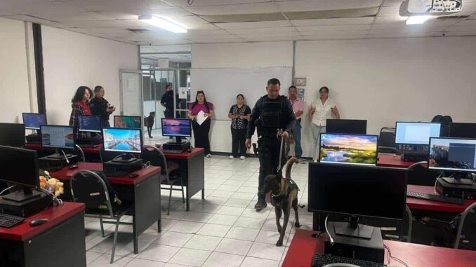 realizan-intervencion-en-secundaria-para-prevenir-uso-de-sustancias-ilegales.jpeg Realizan intervención en secundaria para prevenir uso de sustancias ilegales