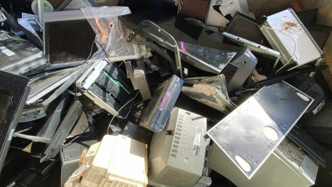 mexico-entre-los-10-paises-que-mas-basura-electronica-genera.jpg México, entre los 10 países que más basura electrónica genera