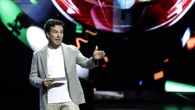 checo-perez-reaparece-en-el-festival-de-las-ideas-2025-y-habla-de-su-posible-regreso-a-la-f1.jpg ‘Checo’ Pérez reaparece en el Festival de las Ideas 2025 y habla de su posible regreso a la F1