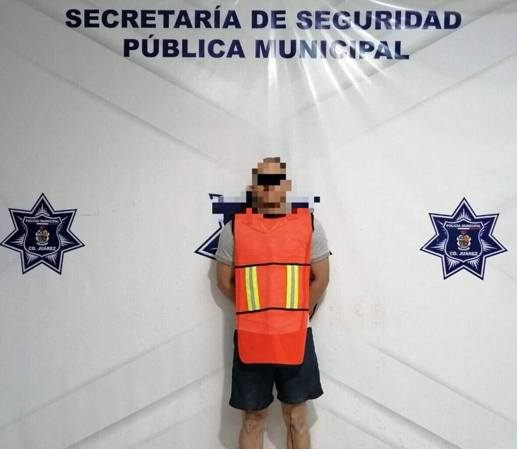 Intentan ingresar a su domicilio, les dispara y mata a uno de ellos; lo arrestan