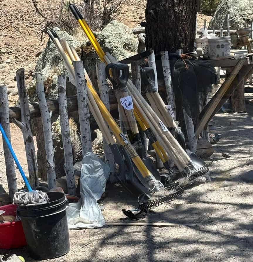 Entrega diputado Luis Fernando Chacón primer cargamento de apoyos para combatientes en la sierra
