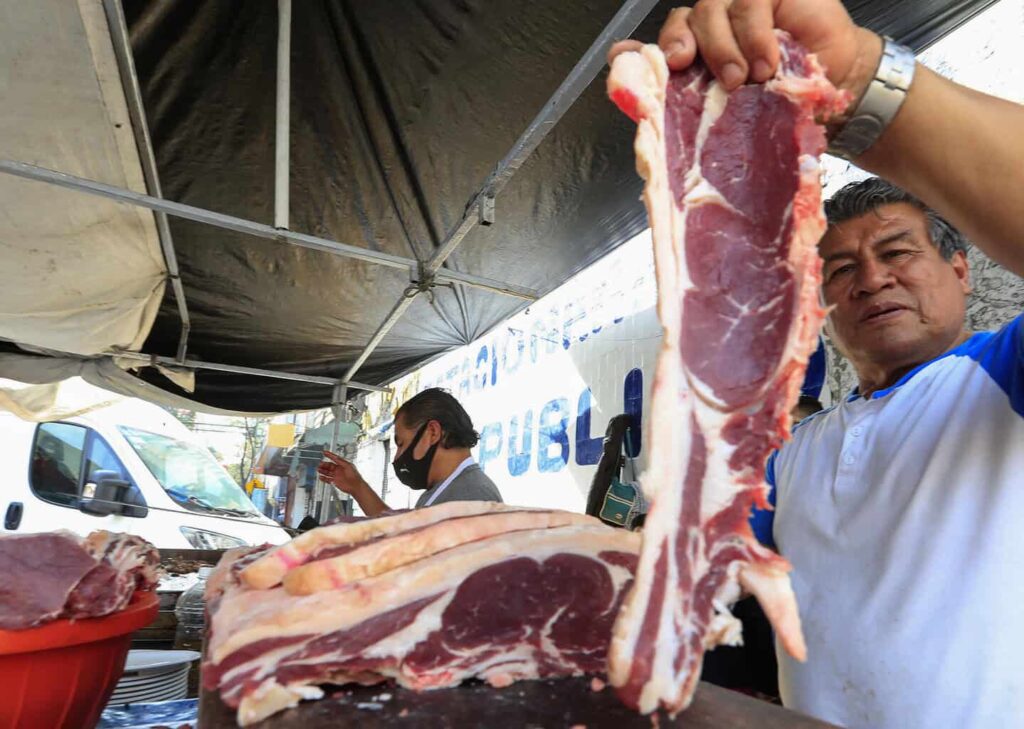 Empleos formales crecieron 0.2% entre enero y abril