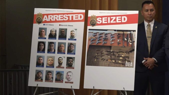 eeuu-detiene-a-16-miembros-del-cartel-de-sinaloa-en-historica-operacion-contra-fentanilo.jpg EE.UU. detiene a 16 miembros del Cártel de Sinaloa en ‘histórica’ operación contra fentanilo