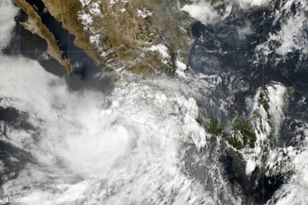 «Dalila» avanza en el Pacífico mexicano; habrá lluvias intensas a torrenciales en 5 estados