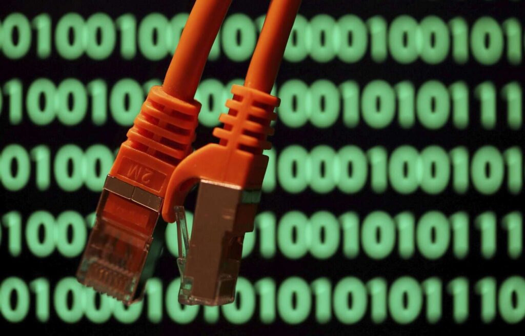 Piden mayor regulación en México ante fraudes digitales por suplantación de identidad