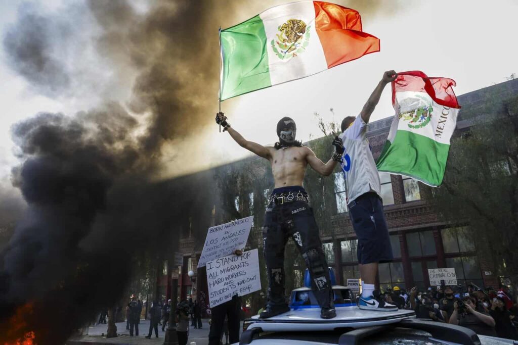 Sheinbaum admite que uso de bandera de México en protestas de EE.UU. puede ser una «provocación”
