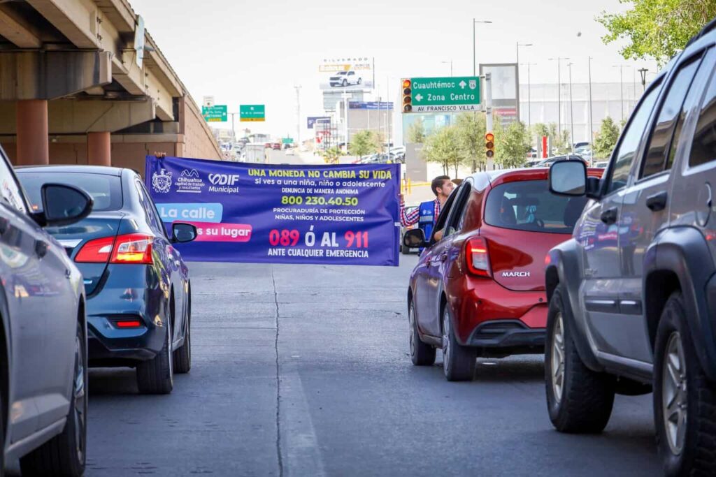 Realiza DIF Municipal crucero para informar sobre programa “La Calle No Es Su Lugar”