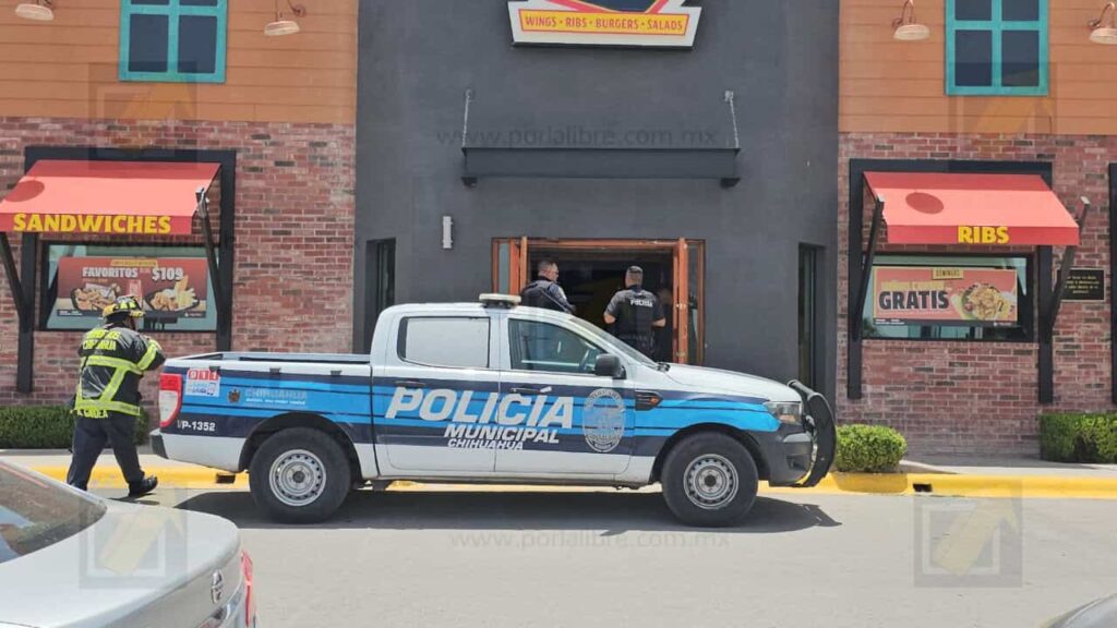 Incendio en restaurante Las Alitas de Plaza Las Palmas es controlado
