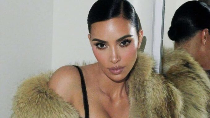 kim-kardashian-denuncia-redadas-inhumanas-de-ice-en-los-angeles-y-defiende-a-migrantes.jpg Kim Kardashian denuncia redadas «inhumanas» de ICE en Los Ángeles y defiende a migrantes