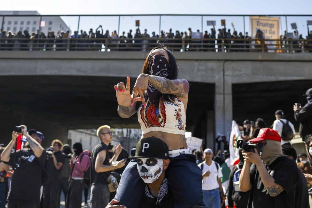 Cuatro claves de las masivas protestas contra las redadas migratorias de Los Ángeles