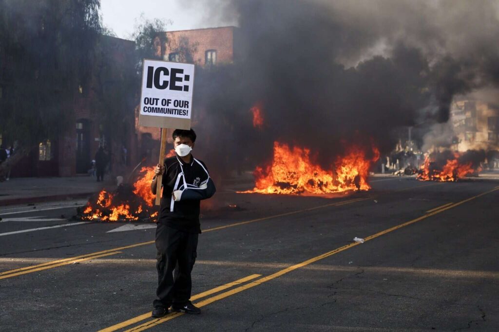«Estos disturbios sólo fortalecen nuestra determinación»: Trump