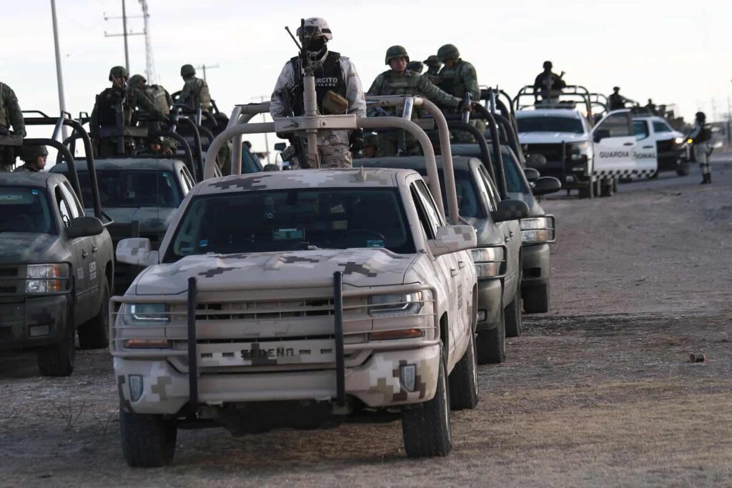 Agentes capturan a dos delincuentes y otros dos mueren en Sinaloa