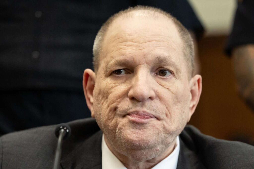 Harvey Weinstein dice estar arrepentido de «actuar inmoralmente», mientras aguarda veredicto