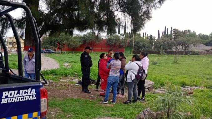 abandonan-a-recien-nacida-en-lote-baldio-en-cortazar-guanajuato.jpg Abandonan a recién nacida en lote baldío, en Cortazar, Guanajuato