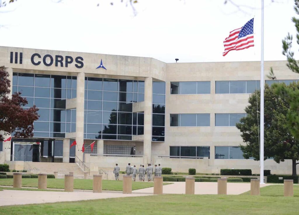 Absuelta la primera migrante juzgada por allanar la zona militar fronteriza de Texas