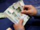 El peso alcanza su mejor nivel en 2025 con tipo de cambio de 19.15 por dólar