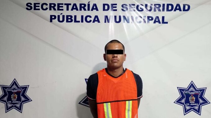detienen-a-hombre-armado-en-paseo-de-las-torres.jpg Detienen a hombre armado en Paseo de las Torres